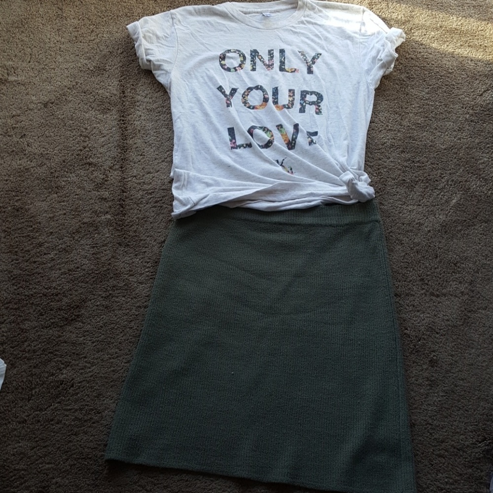 Army green knit skirt